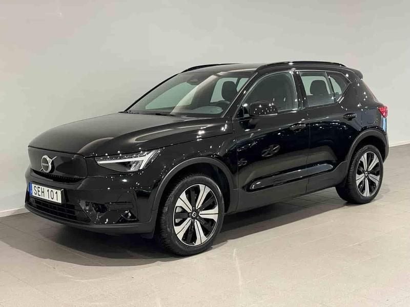 Svart Begagnad 2023 Volvo XC40 Single Motor SUV | 349 500 kr - Bild 1/1