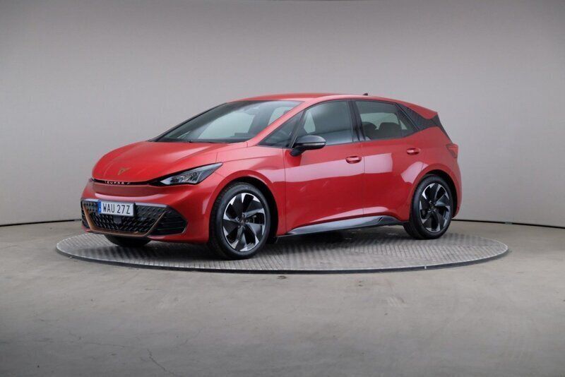 Röd Begagnad 2023 Cupra Born e-Boost Halvkombi | 295 000 kr (Marknadspris) - Bild 1/4