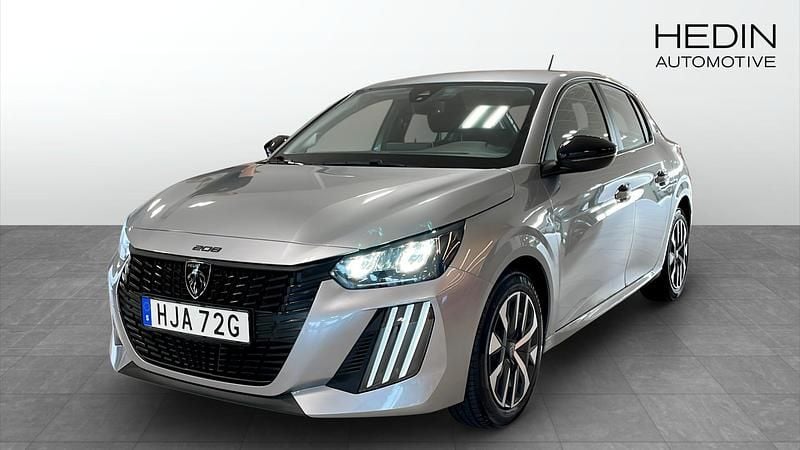 Grå (silver) Begagnad 2024 Peugeot 208 Active Halvkombi | 179 900 kr (Marknadspris) - Bild 1/4