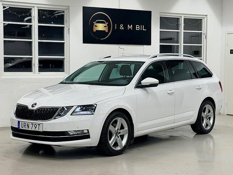 Vit Begagnad 2020 Skoda Octavia G-TEC Kombi | 139 900 kr (Superpris) - Bild 1/4