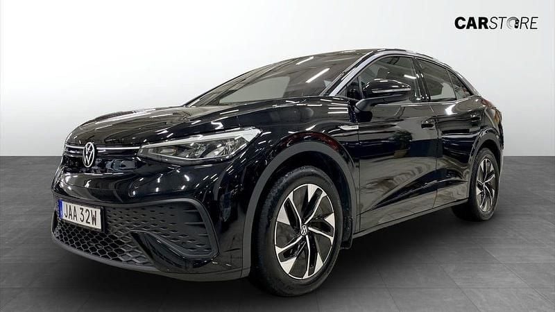 Svart Begagnad 2022 VW ID.5 Pro Performance SUV | 284 900 kr (Marknadspris) - Bild 1/4