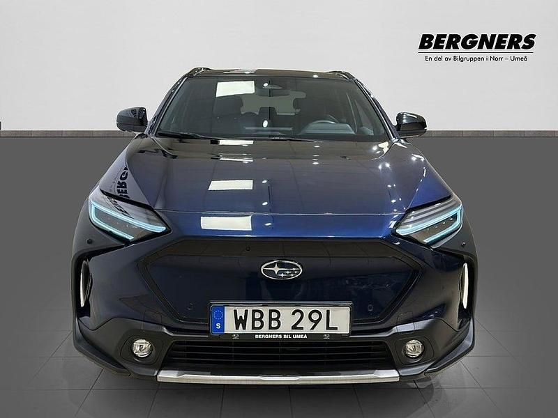 Begagnad Subaru Solterra 160 kW (218 HK) 2022 Mörkblå SUV