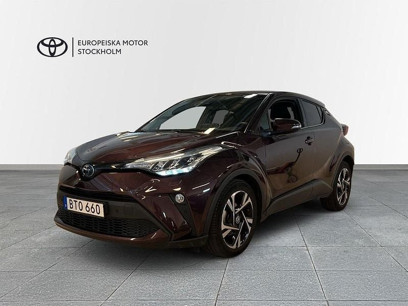 Lila Begagnad 2022 Toyota C-HR Edition SUV | 269 900 kr (Marknadspris) - Bild 1/4