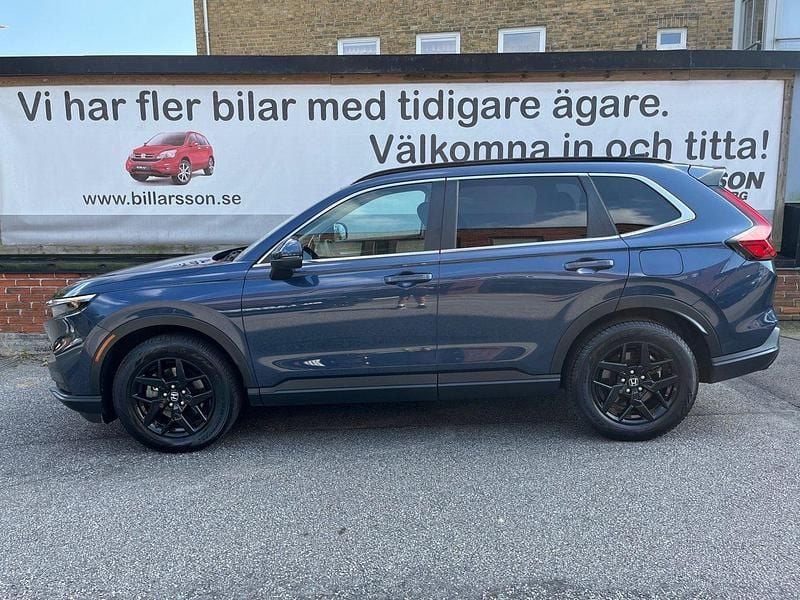Mörkblå (blå) Begagnad 2023 Honda CR-V Advance SUV | 449 000 kr (Superpris) - Bild 1/4