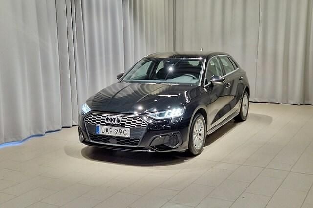 Begagnad Audi A3 Proline 151 HK (111 kW) 2023 Svart Sedan