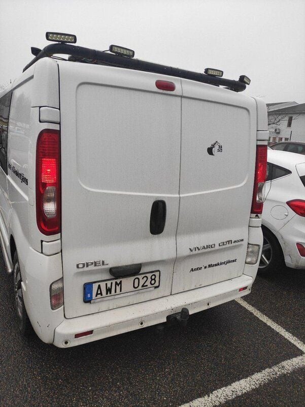 Vit Begagnad 2012 Opel Vivaro Van | 50 000 kr (Superpris) - Bild 1/4