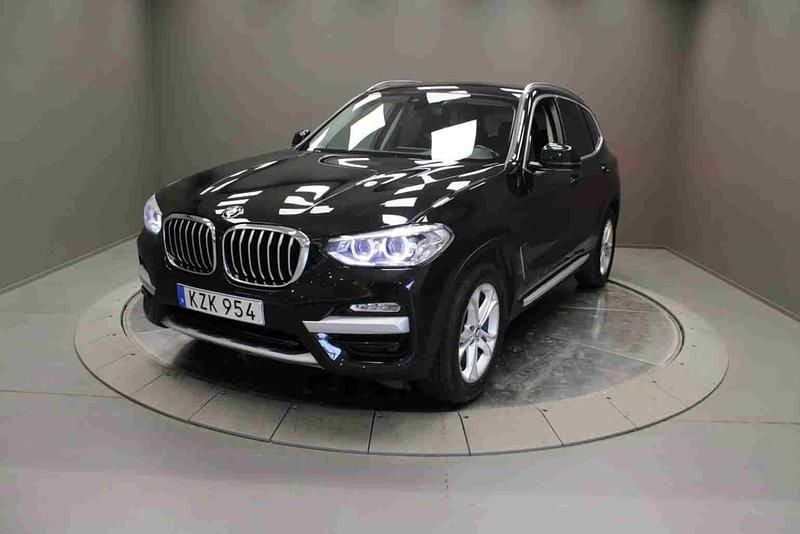 Svart Begagnad 2019 BMW X3 SUV | 299 000 kr - Bild 1/1