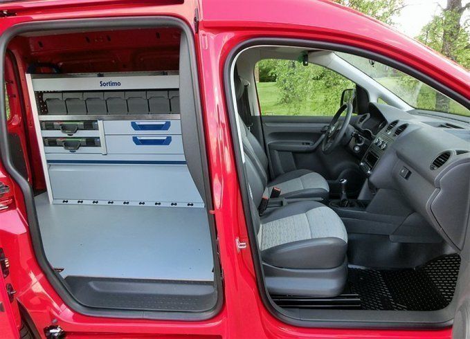 SÃ¥ld vw caddy ecofuel m verkstadsi., begagnad 2012, 3.000 mil i ...