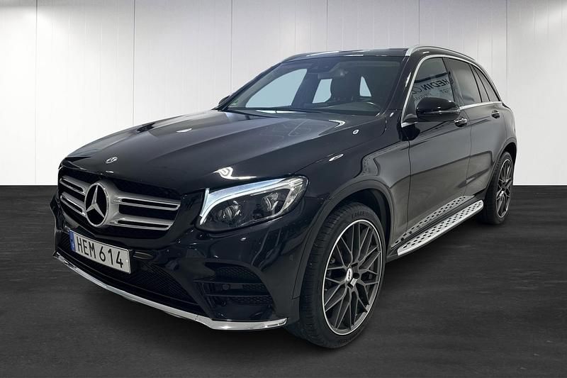 Svart (black) Begagnad 2018 Mercedes GLC220 SUV | 329 900 kr (Lite dyr) - Bild 1/4
