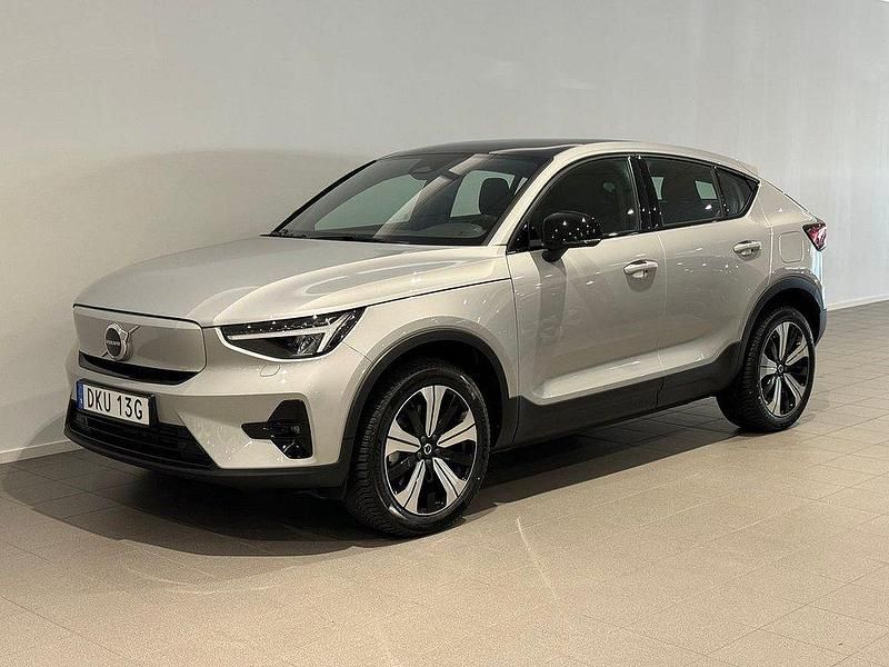 Silver Begagnad 2023 Volvo EC40 Plus SUV | 349 500 kr (Marknadspris) - Bild 1/3