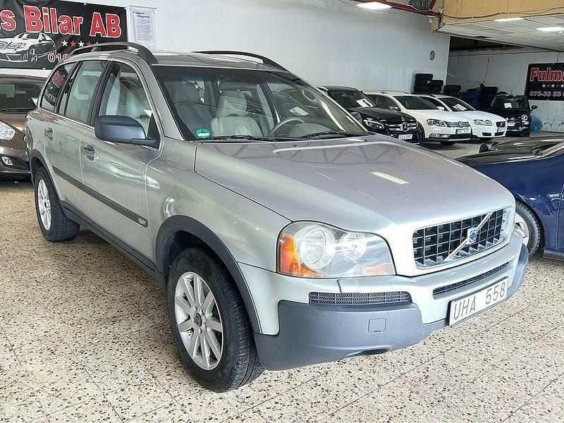 Grön Begagnad 2003 Volvo XC90 SUV | 59 900 kr (Marknadspris) - Bild 1/4