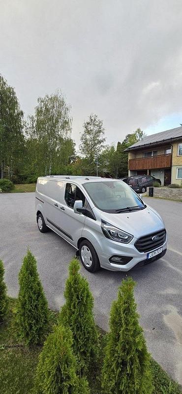 Grå Begagnad 2020 Ford Transit Custom | 139 500 kr (Superpris) - Bild 1/4