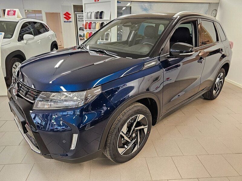 Blå Ny 2025 Suzuki Vitara SUV | 365 800 kr (Dyr) - Bild 1/4