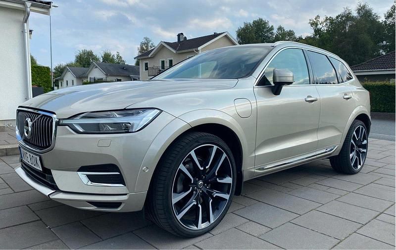 Brun Begagnad 2021 Volvo XC60 Inscription SUV | 369 900 kr (Marknadspris) - Bild 1/4