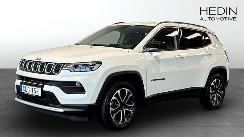 Vit (white) Begagnad 2021 Jeep Compass Limited SUV | 279 900 kr (Marknadspris) - Bild 1/4