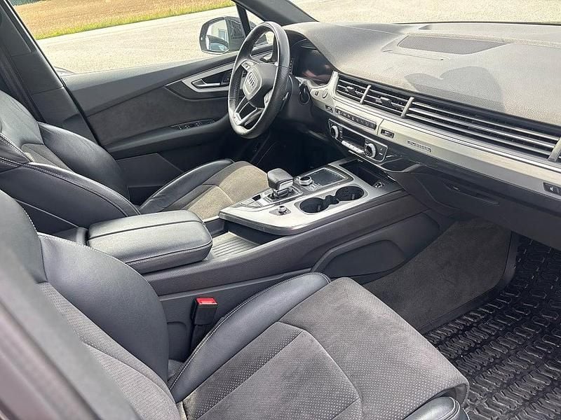 Begagnad Audi Q7 S-Line 286 HK (210 kW) 2019 Svart SUV