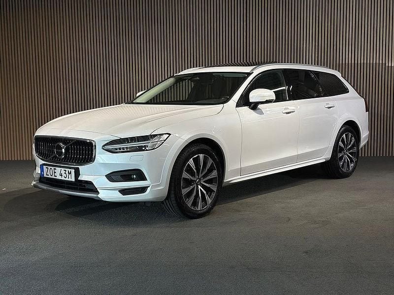Vit Begagnad 2022 Volvo V90 CC Inscription Kombi | 429 400 kr (Lite dyr) - Bild 1/4