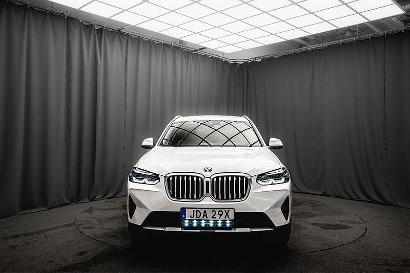 Begagnad BMW X3 184 HK (135 kW) 2022 Vit SUV