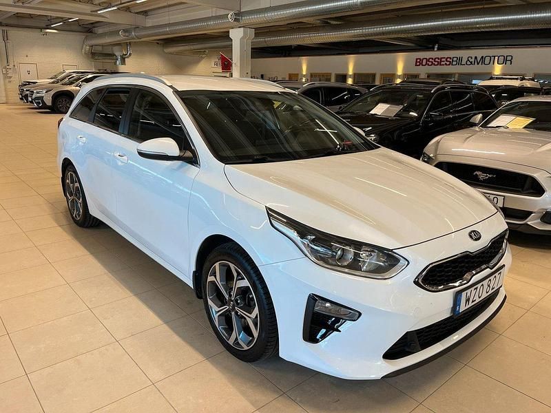 Vit Begagnad 2019 Kia Ceed Sportswagon Advance Kombi | 189 900 kr (Marknadspris) - Bild 1/4
