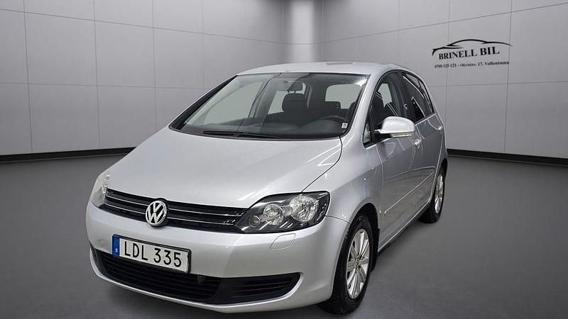 Silver Begagnad 2011 VW Golf Plus Cross Minibuss | 80 000 kr (Marknadspris) - Bild 1/4