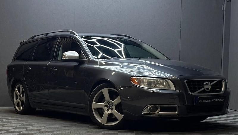 Begagnad Volvo V70 R-Design 205 HK (150 kW) 2011 Grå Kombi