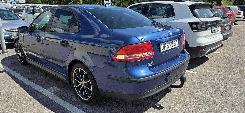 Blå Begagnad 2003 Saab 9-3 Linear Sedan | 22 500 kr - Bild 1/4