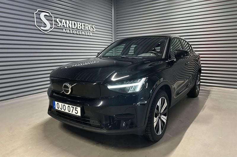 Svart Begagnad 2022 Volvo C40 Single Motor SUV | 299 500 kr (Bra pris) - Bild 1/4