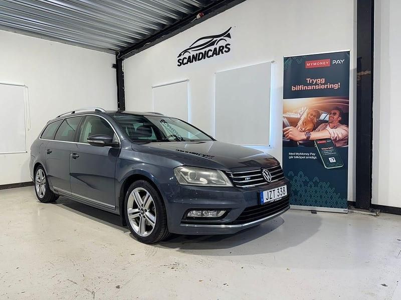 Grå Begagnad 2014 VW Passat GT Kombi | 99 900 kr (Marknadspris) - Bild 1/4