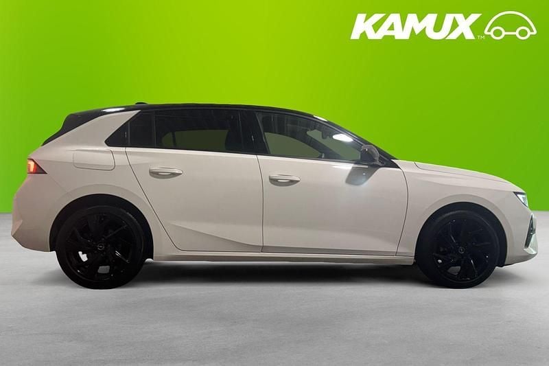 Begagnad Opel Astra 131 HK (96 kW) 2023 Vit Halvkombi
