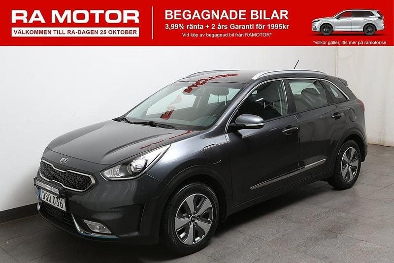 Grå Begagnad 2018 Kia Niro Advance SUV | 179 900 kr (Marknadspris) - Bild 1/3