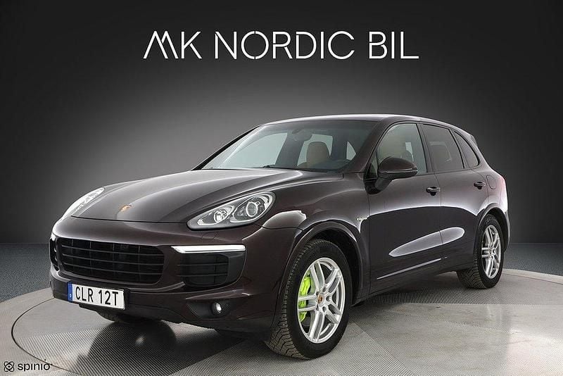 Brun Begagnad 2017 Porsche Cayenne S E-Hybrid SUV | 355 000 kr (Superpris) - Bild 1/4
