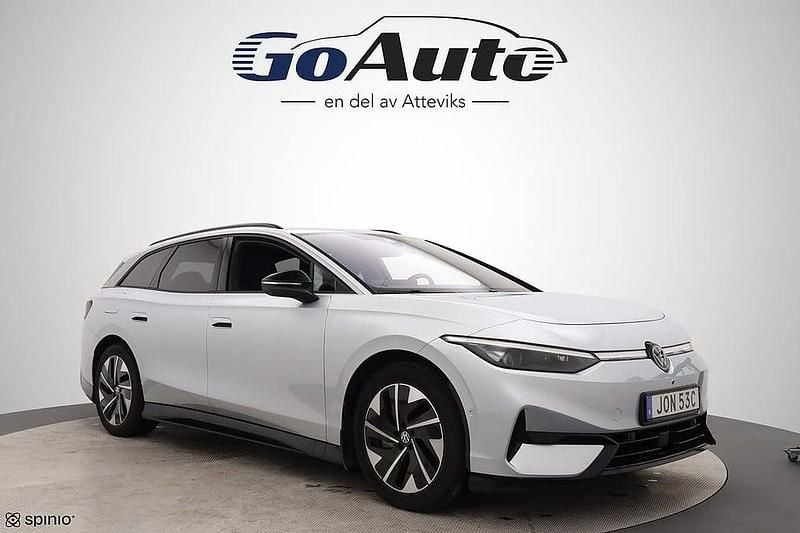 Silver Begagnad 2024 VW ID.7 Pro Kombi | 529 500 kr (Superpris) - Bild 1/4