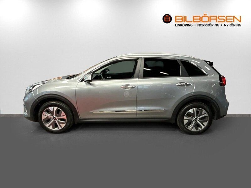 Begagnad Kia e-Niro Advance 150 kW (204 HK) 2021 Grå SUV