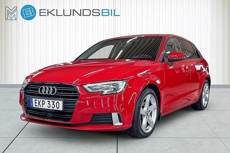 Begagnad Audi A3 Sportback Sport 116 HK (85 kW) 2017 Röd Halvkombi