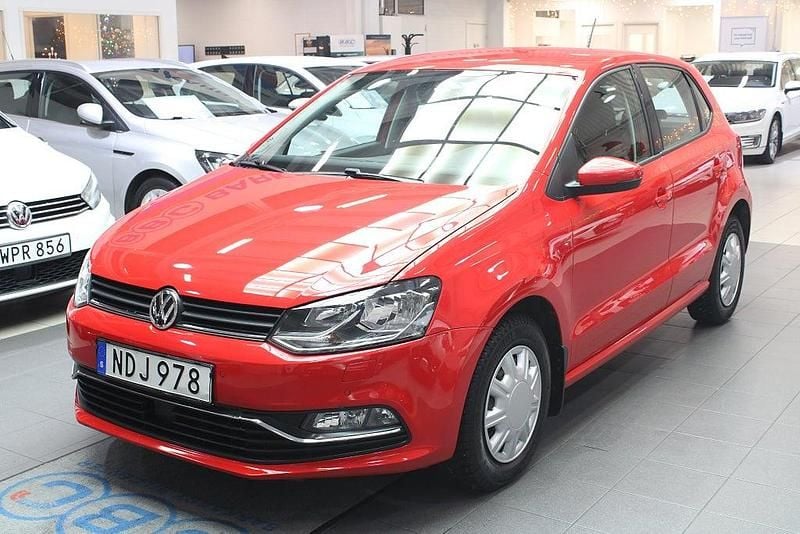 Röd Begagnad 2016 VW Polo Halvkombi | 134 900 kr (Marknadspris) - Bild 1/4