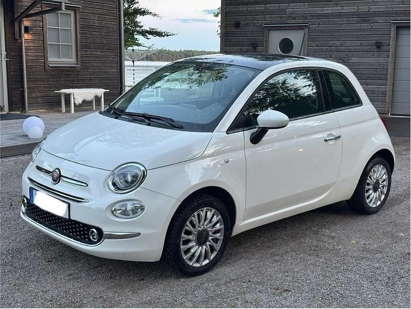 Vit Begagnad 2017 Fiat 500 Lounge Halvkombi | 86 000 kr (Marknadspris) - Bild 1/4