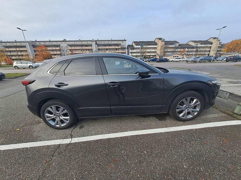 Grå Begagnad 2023 Mazda CX-30 Sky SUV | 256 500 kr (Bra pris) - Bild 1/3