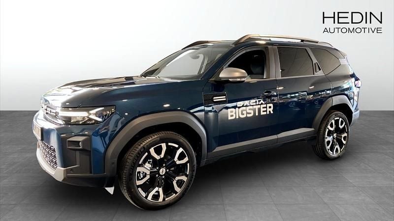 Blå (blue) Ny 2025 Dacia Bigster Journey SUV | 364 900 kr (Marknadspris) - Bild 1/4