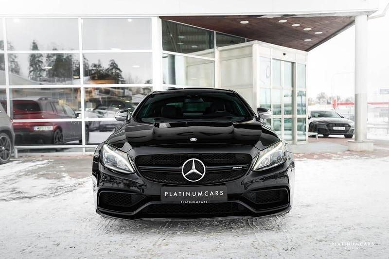 Begagnad Mercedes C63 AMG AMG 475 HK (349 kW) 2018 Svart Sportkupé