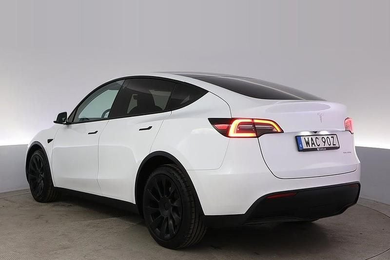 Begagnad Tesla Model Y Long Range AWD 378 kW (514 HK) 2022 Vit SUV