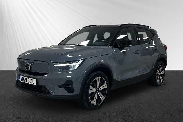 Begagnad Volvo XC40 Plus 175 kW (238 HK) 2023 Grå SUV