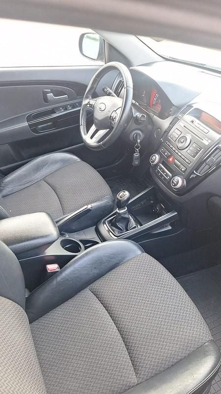 Begagnad Kia Ceed Sportswagon 128 HK (94 kW) 2012 Kombi