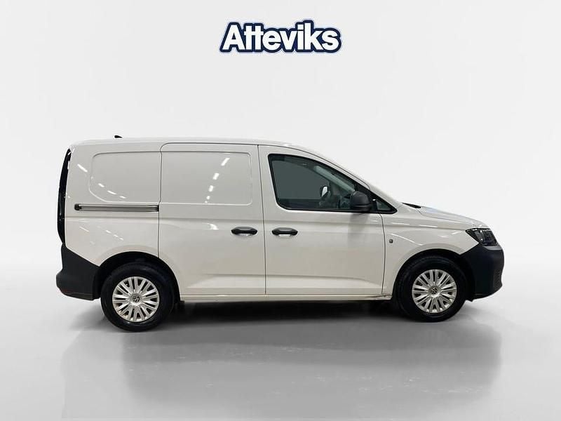 Begagnad VW Caddy 75 HK (55 kW) 2024 Vit Minibuss