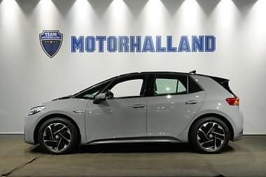 Grå Begagnad 2022 VW ID.3 Pro Performance Halvkombi | 275 000 kr (Marknadspris) - Bild 1/4