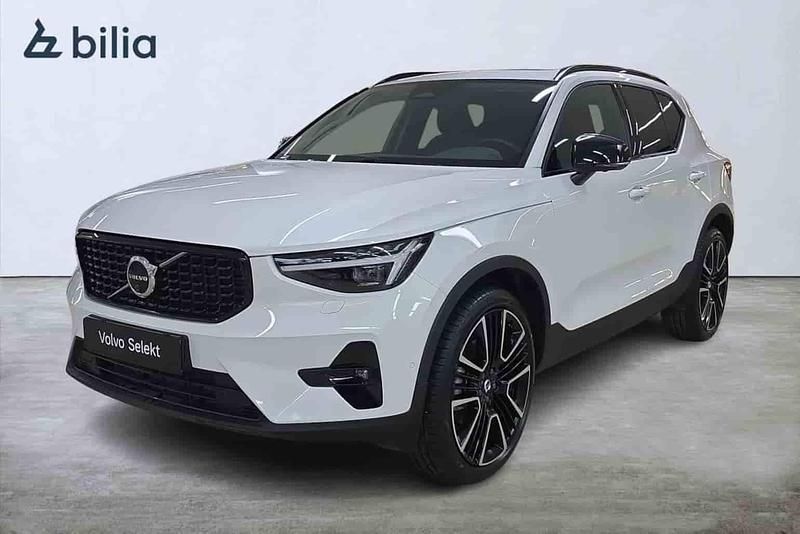 Vit Begagnad 2026 Volvo XC40 SUV | 479 000 kr - Bild 1/1