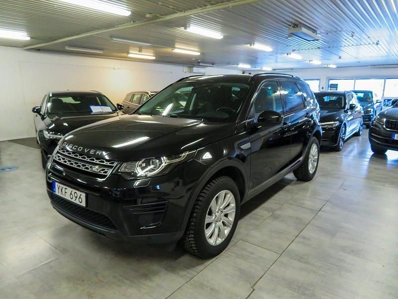 Svart Begagnad 2017 Land Rover Discovery Sport SUV | 199 900 kr (Marknadspris) - Bild 1/4