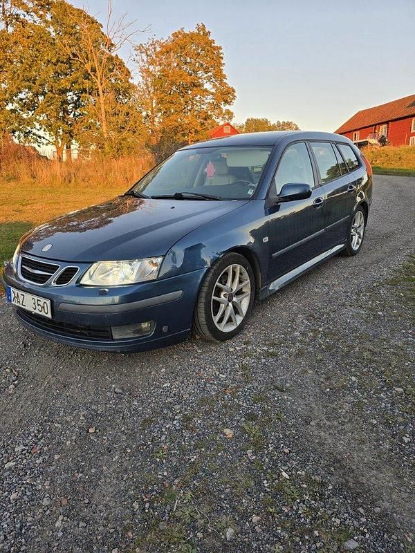 Blå Begagnad 2006 Saab 9-3 Vector Kombi | 20 000 kr (Superpris) - Bild 1/4