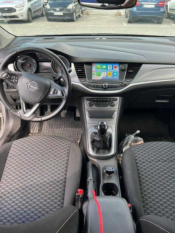 Grå Begagnad 2018 Opel Astra Enjoy Kombi | 65 000 kr (Lite dyr) - Bild 1/4