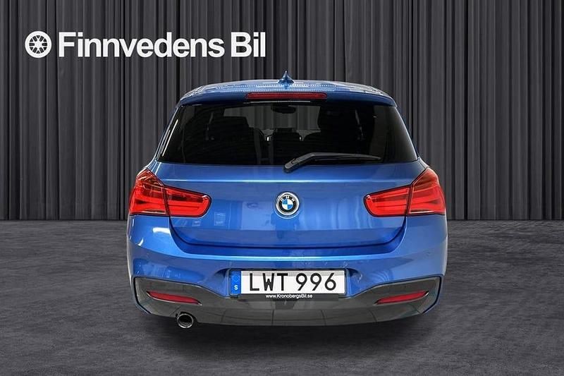 Begagnad BMW 118 137 HK (100 kW) 2016 Blå Halvkombi