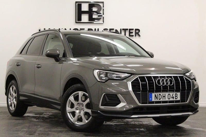 Begagnad Audi Q3 Advanced 190 HK (139 kW) 2021 Grå SUV